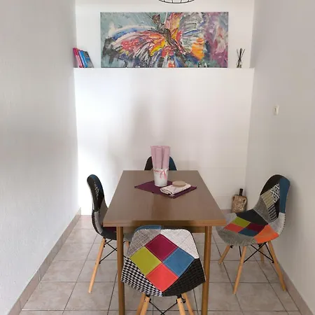 Apartment Drena *